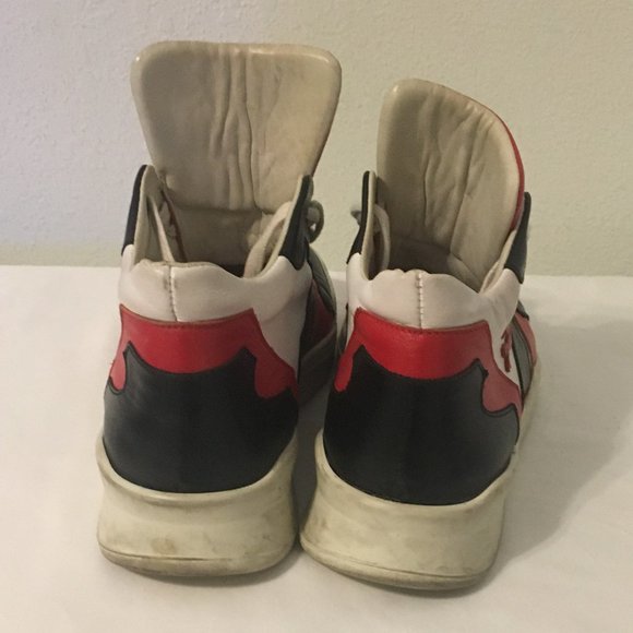 Black Red White Leather Luxe Sneaker Shoes Sz 42 - Picture 6 of 8